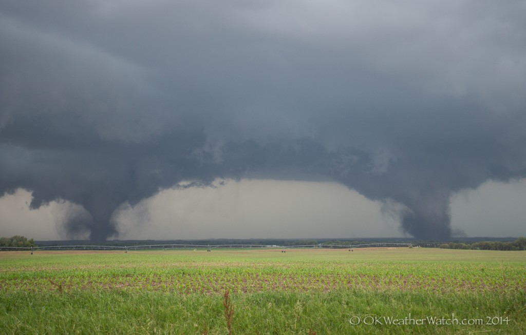 Looking northeast from 3.4 miles south southeast of Pilger, Nebraska (4:21 pm CDT) The Wisner tornado (#3) is on the right.